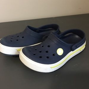 Boys Size 10/11 crocs